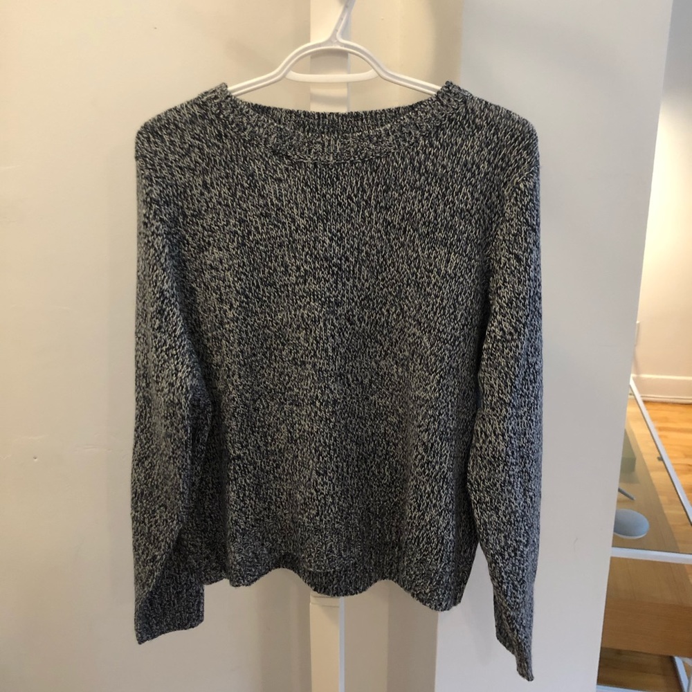 H&M crewneck
